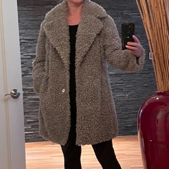Kensie Jackets & Blazers - Kensie Teddy Coat Excellent Condition L Grey